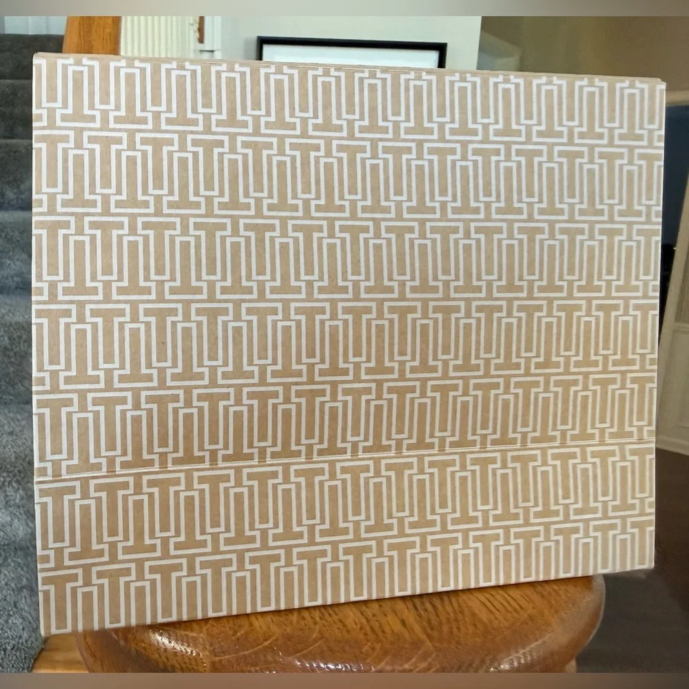 New 2025 season! Tory Burch LARGE gift bag. Newest style tan color, green ribbon